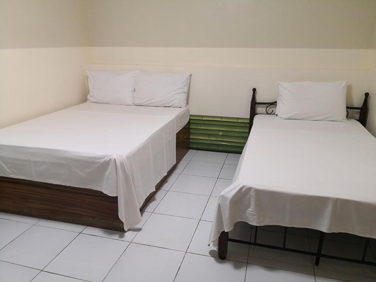 Casa Saudade Condotels And Transient Rooms Olongapo Exterior foto